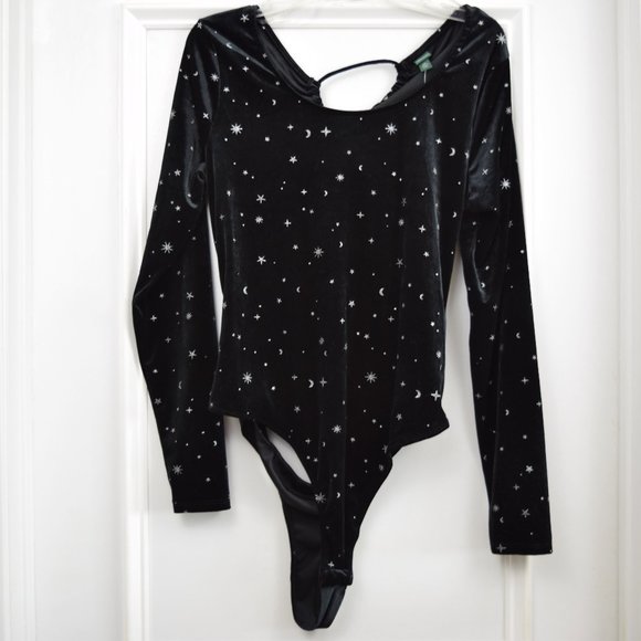 wild fable Tops - Wild Fable Black Velour Galaxy Bodysuit Women XXL Sun Moon Star Glitter New